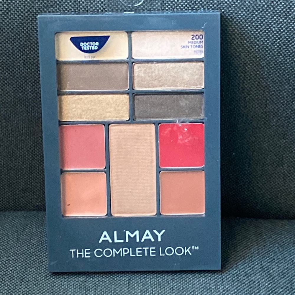 Revlon Almay The Complete a Look Medium 200 Eyeshadow Blush Lipgloss